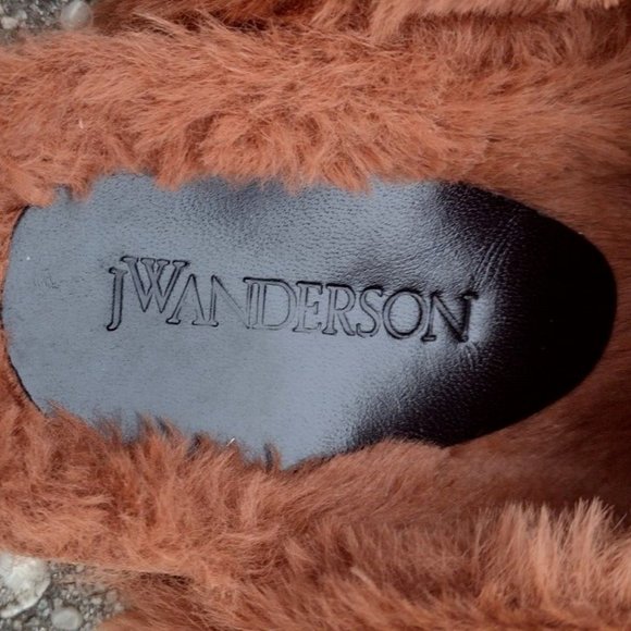 JW Anderson Leather Loafer Shearling Lined Gold Chain Brown Italy Size 6 NWOT - Picture 3 of 12
